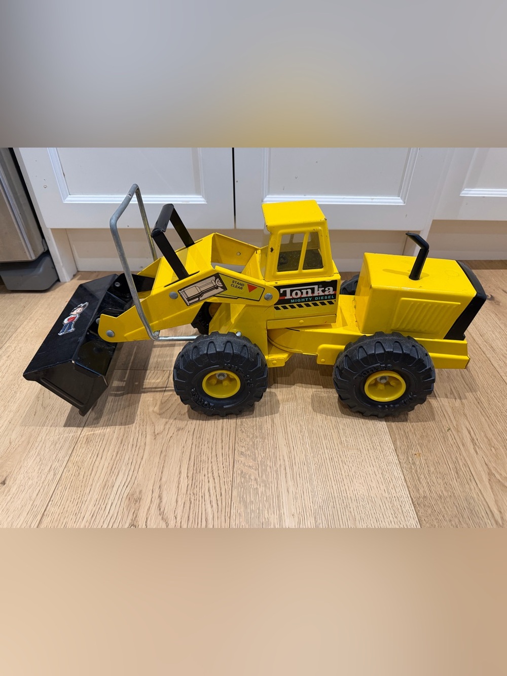 Tonka metal Yellow Mighty Diesel Front Loader Toy Truck